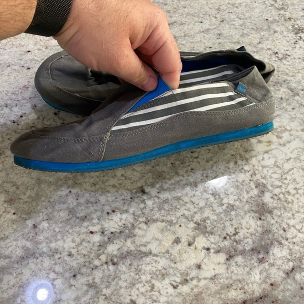 Ocean Minded‎ Slip Ons - Size 9
